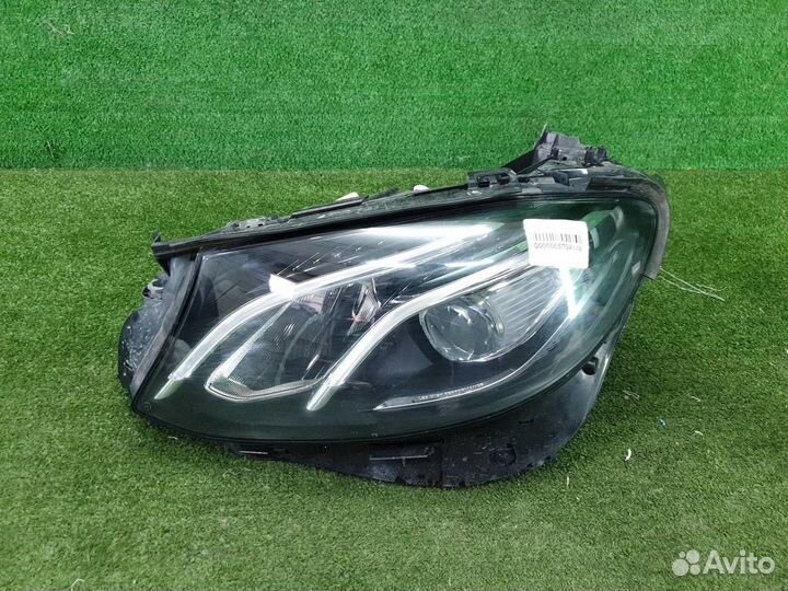 Фара левая Mercedes-Benz E-Class