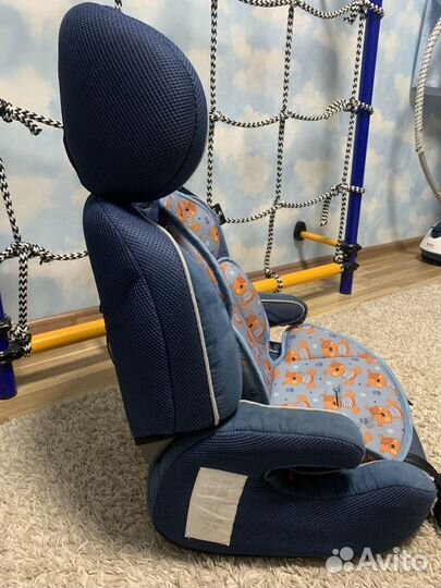 Автомобильное детское кресло от 9 до 36 кг