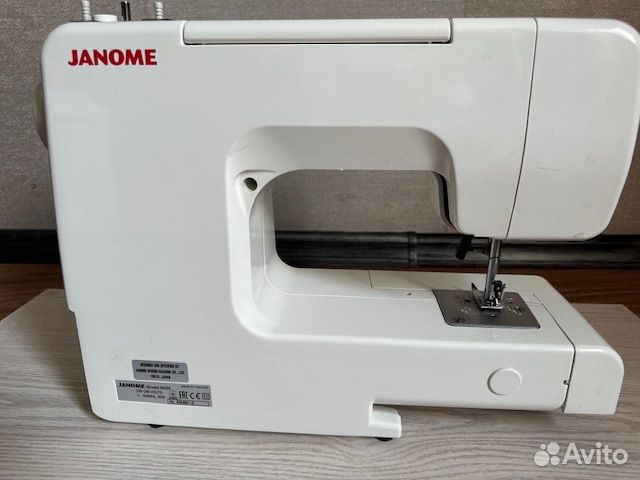 Швейная машина janome MX55