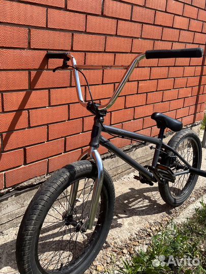 Mongoose legion L60 BMX