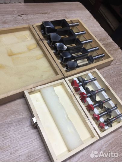 Набор фрез и сверел, для удаления сучков