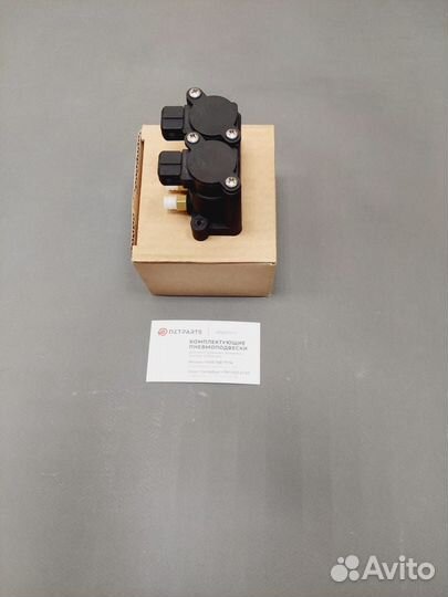 Блок клапанов подвески BMW X5 E53 37226787616