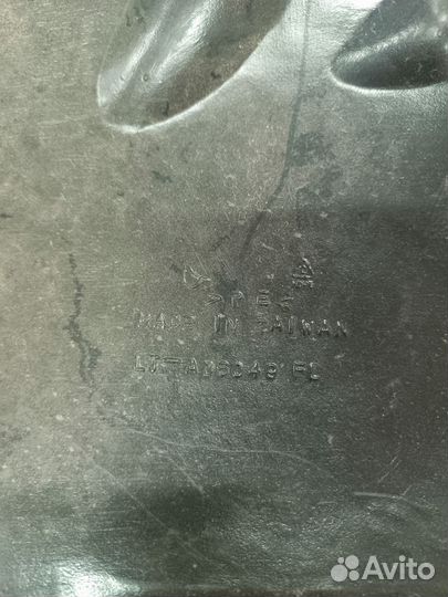 Локер передний правый для audi a8 d3