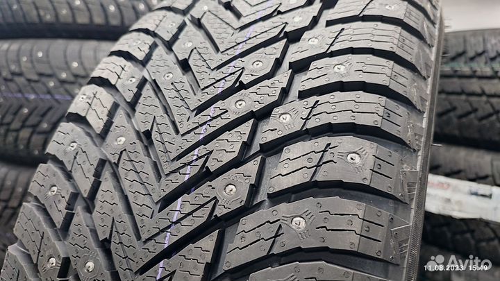 Nokian Tyres Hakkapeliitta 10p SUV 235/55 R18 104T