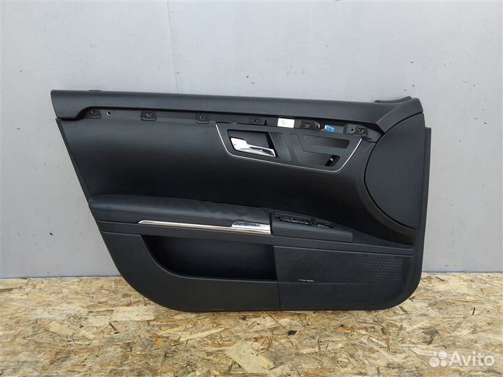Обшивка двери передняя левая Mercedes S-Class W221