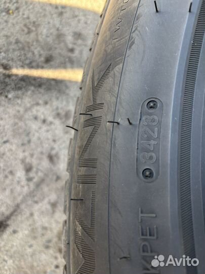 Triangle Snowlink TWT02 255/50 R20