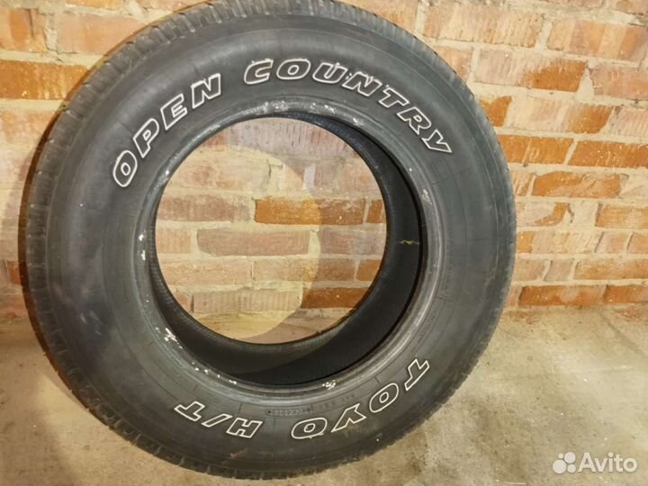 Toyo Open Country H/T 265/65 R17