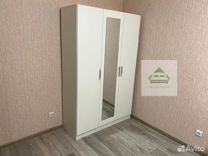 Новый шкаф распашной
