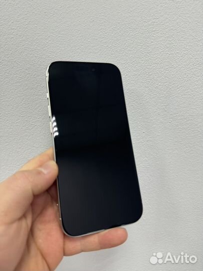 iPhone 15 Pro, 256 ГБ