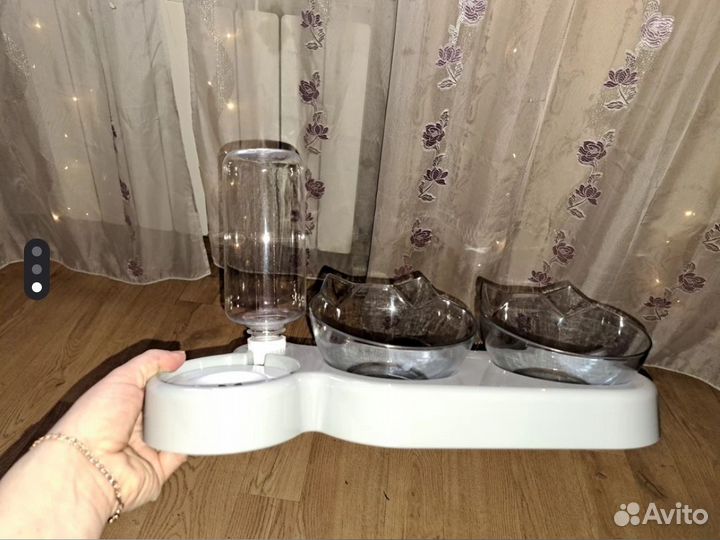 Кормушка двойная с поилкой