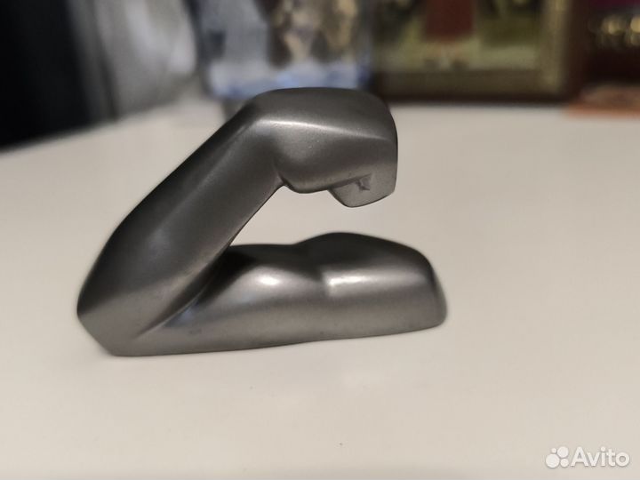 Крючек для одежды рука, кулак