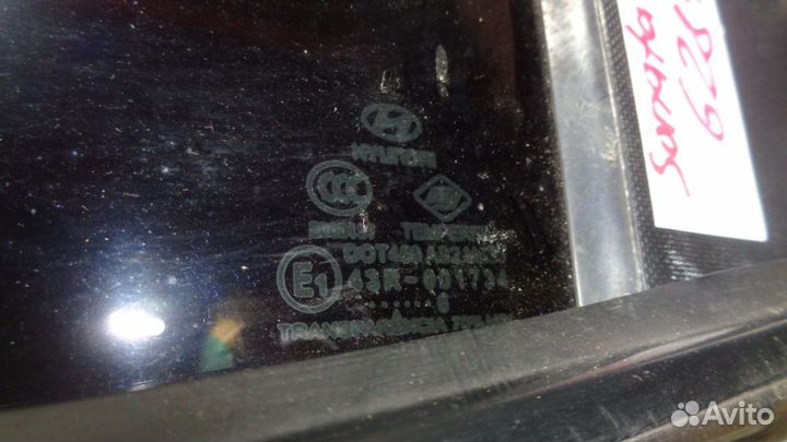 Стекло двери задней левой Hyundai Sonata 4 (EF)