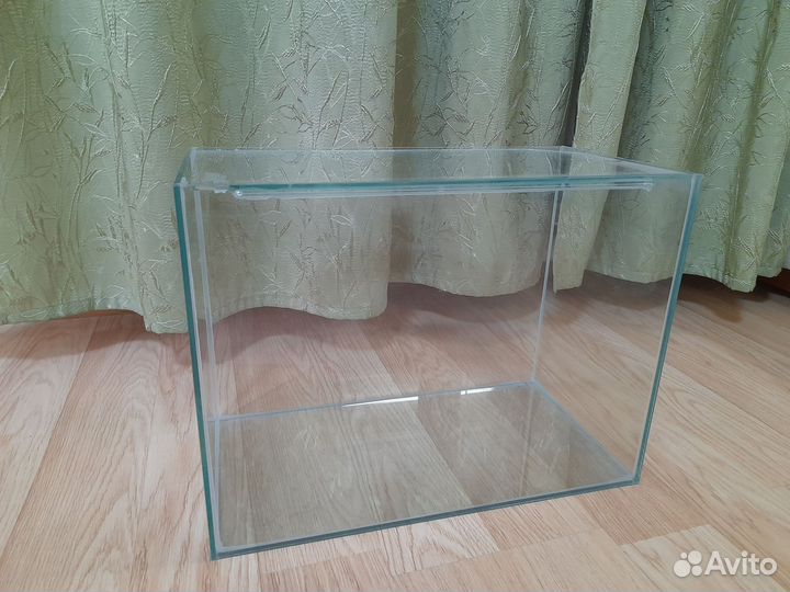 Аквариум для рыбок с комплектом