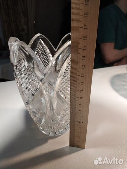 Хрустальная ваза