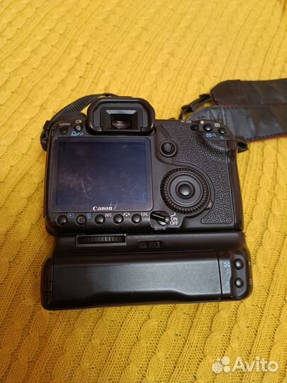 Фотоаппарат Canon EOS 50D Body c батарейным блоком