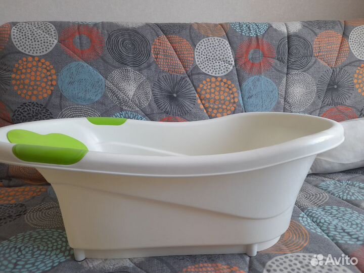 Ванночка для купания новорожденного