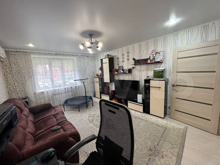 3-к. квартира, 86 м², 2/10 эт.