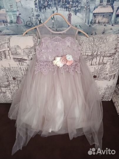 Нарядное платье