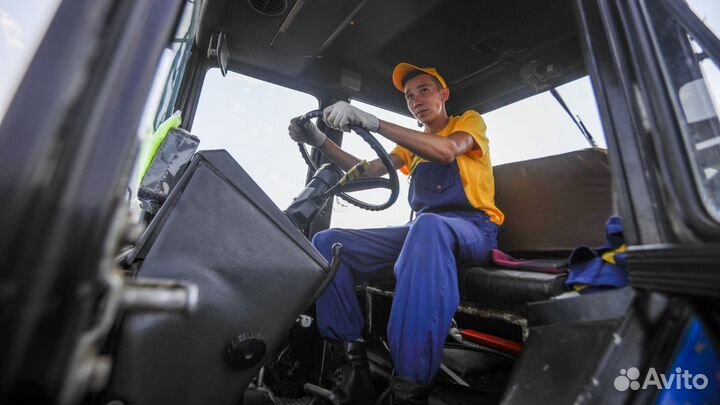 Тракторист машинист