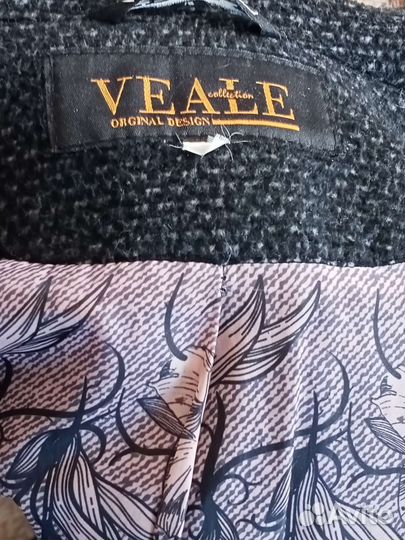 Пальто женское 42 44