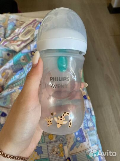 Бутылочки для кормления Avent Natural Response