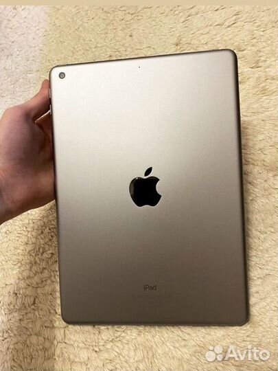 Планшет Apple iPad 5 чехол+стекло