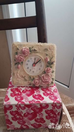 Часы декоративные новые