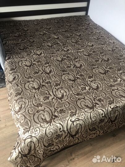 Покрывало на кровать