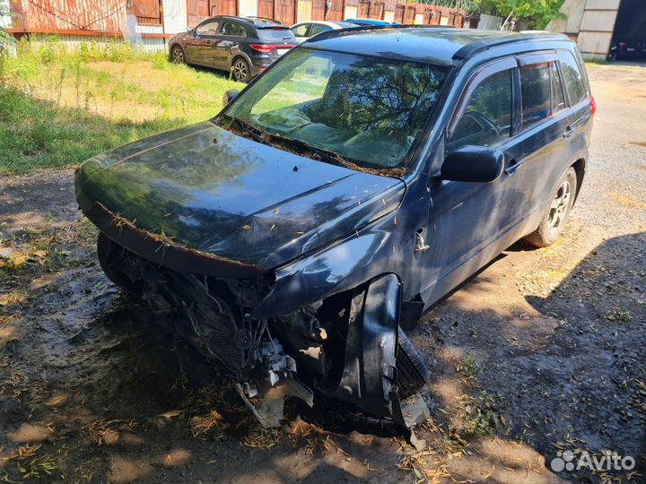 Suzuki Grand Vitara 2.0 AT, 2005, битый, 300 000 км