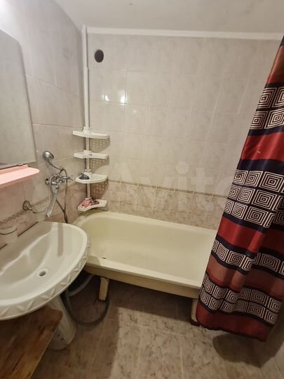 2-к. квартира, 47 м², 4/9 эт.