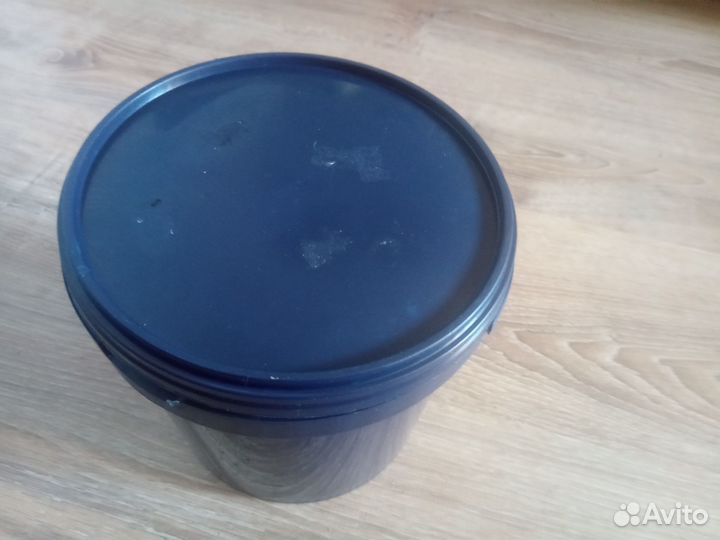 Ведра пластиковые крышкой