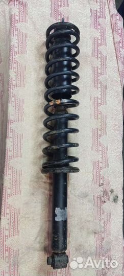 Задняя стойка в сборе Ауди 80 б3