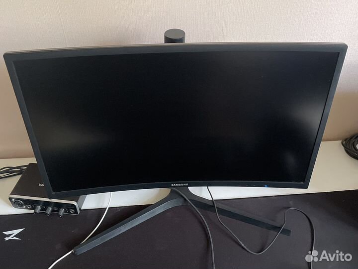 Монитор Samsung C27FG73FQI