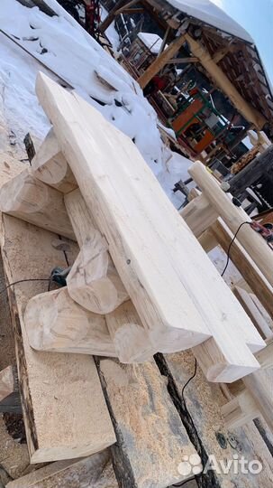 Стол из массива бревна