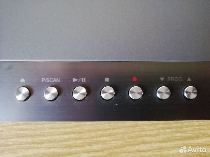 DVD-рекордер LG DR687DX