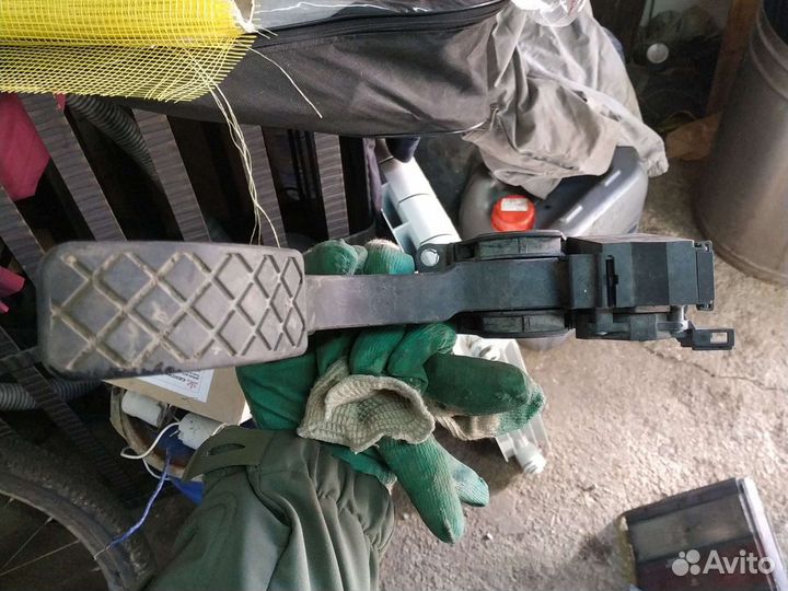 1J1721503K VAG педаль газа гольф 4