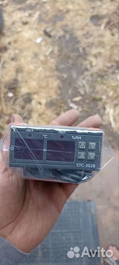 Контроллер влажности и температуры stc-3028