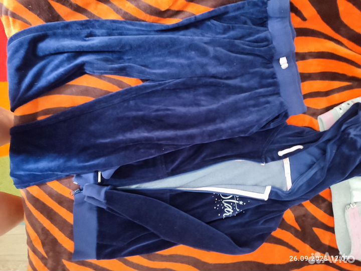 Спортивный костюм для девочки