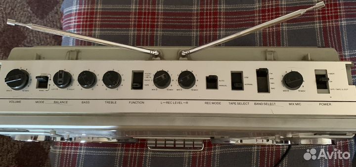 President TSR-585
