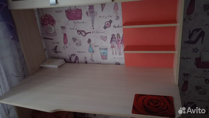 Продам письменный стол