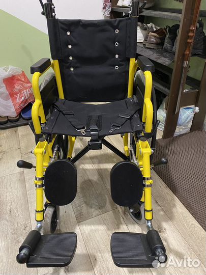 Коляска инвалидная детская