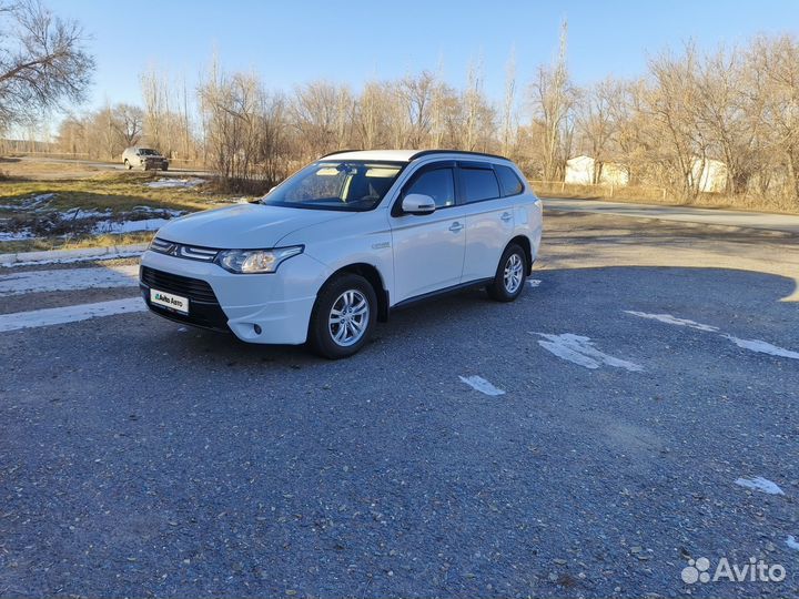 Mitsubishi Outlander 2.0 CVT, 2014, 226 000 км