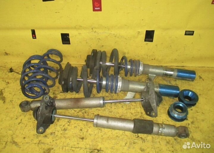 Стойки Volkswagen passat b6 2008 год