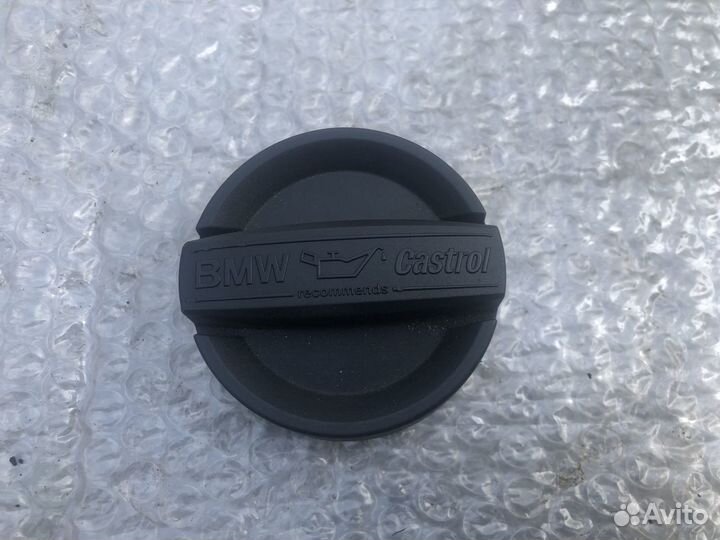 Крышка масляного патрубка BMW 5 7 серии N63 4.4 L