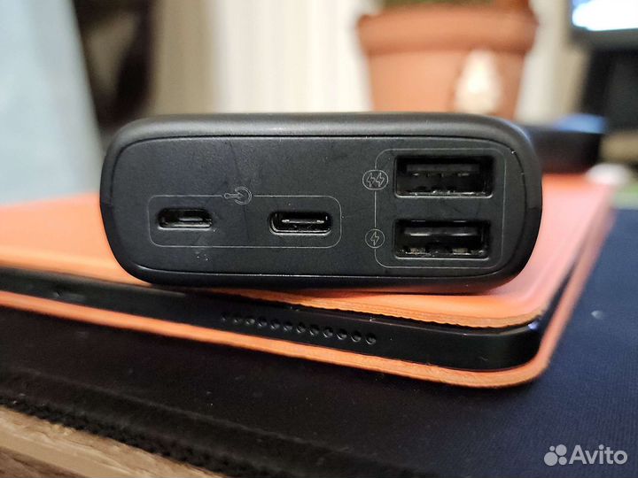 Power bank romoss