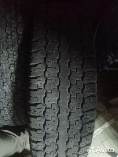 Bridgestone Dueler H/T 205/80 R16 110R