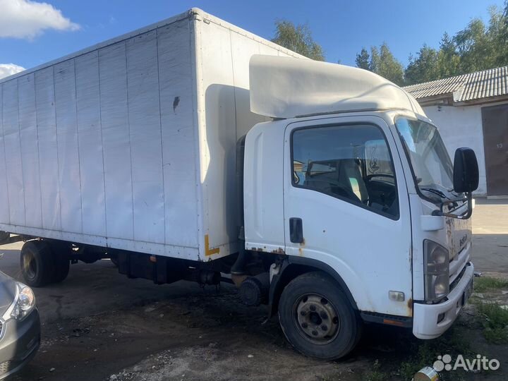 Isuzu Elf (N-series), 2012
