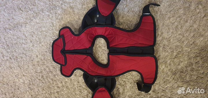 Нагрудник хоккейный детский