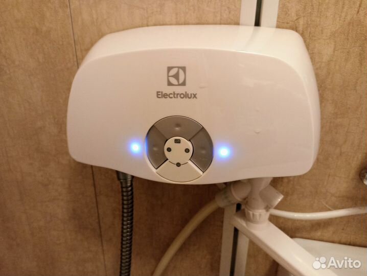 Electrolux SmartFix 2.0 проточный водонагреватель