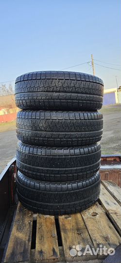 Formula Ice 215/60 R16 99T